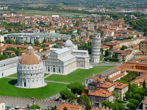 CLÀSSICS A LA ROMANA: LA PIAZZA DEI MIRACOLI: LA TORRE DE PISA