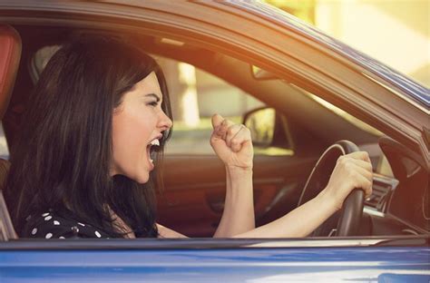 What is road rage and how can you avoid it? | RAC Drive