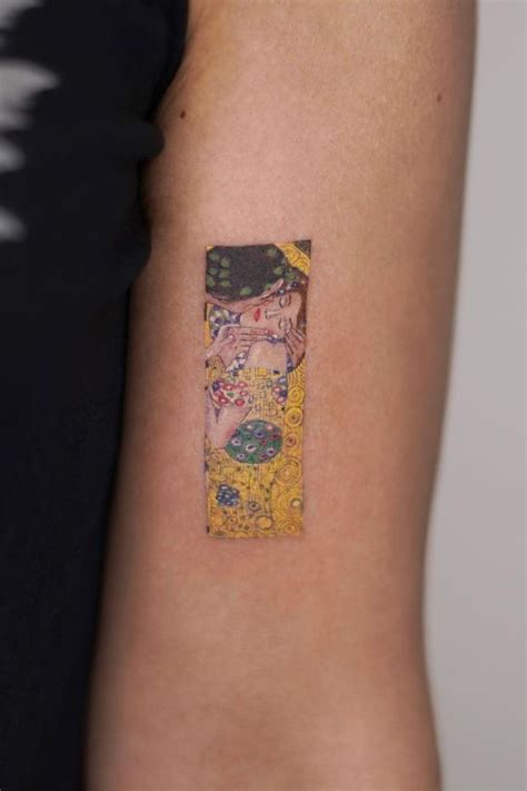 Gustav Klimt The Kiss Tattoo | InkStyleMag