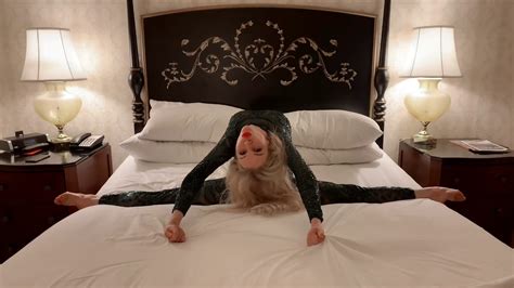 Contortion in the bed - YouTube