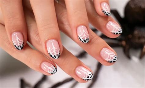 French Halloween Nails 2023: 25+ Nail Decoration Ideas