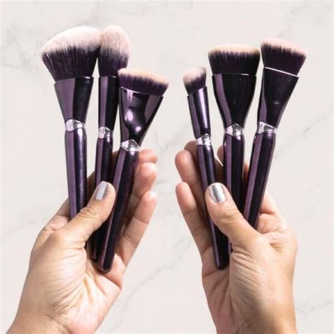 Building Your Makeup Artist Kit: Anisa Beauty and aDesign Brushes - QC ...