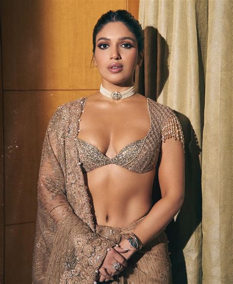 Bhumi Pednekar hot saree navel pic goes viral | Bhumi Pednekar : ಸ್ವರ್ಗಕ್ಕೆ ಕಿಚ್ಚು ಹಚ್ಚುವಂತಿದೆ ...