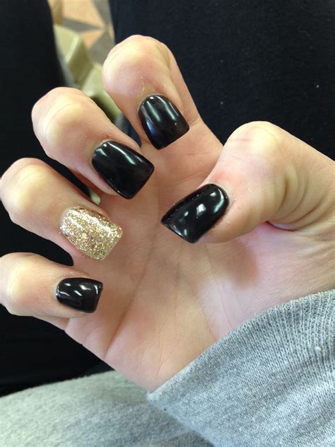 Top 50 black and gold nails ideas 2024 - flamegeuss.com