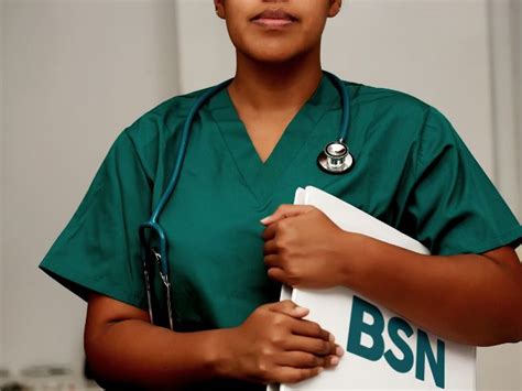 RN vs BSN - Confusing Credentials? Here's The Difference