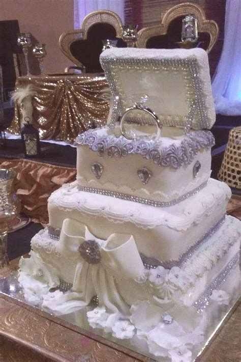 Les meilleures paroles de notre livre Braut | Extravagant wedding cakes ...