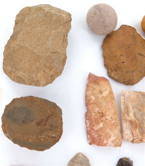 ARCHAIC PALEO NATIVE AMERICAN INDIAN SPEARHEADS, ARROWHEADS, SCRAPERS, BOLO'S.