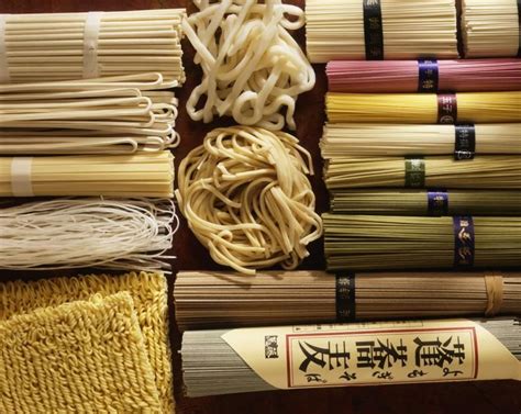 7 Types of Japanese Noodles Explained | Japanese noodles, Japanese dishes, Types of noodles