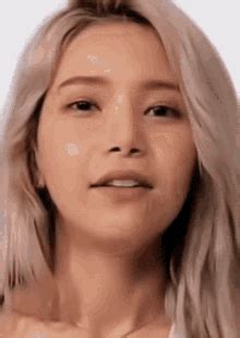 Solar Mamamoo GIF - Solar Mamamoo Kimyongsun - Discover & Share GIFs