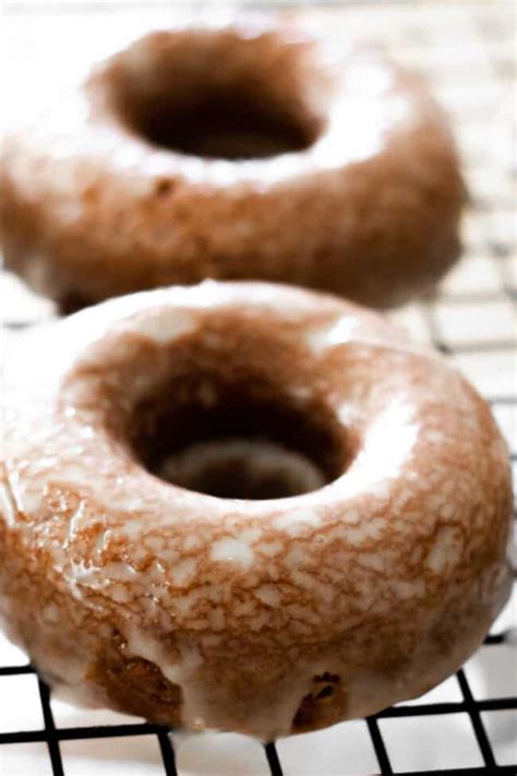 Donut Glaze Recipe - Erren's Kitchen