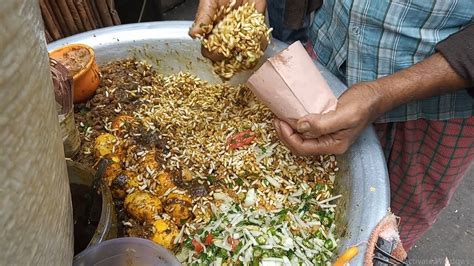 Bangladeshi Street Food - Jhal Muri || Popular Street Food of ...