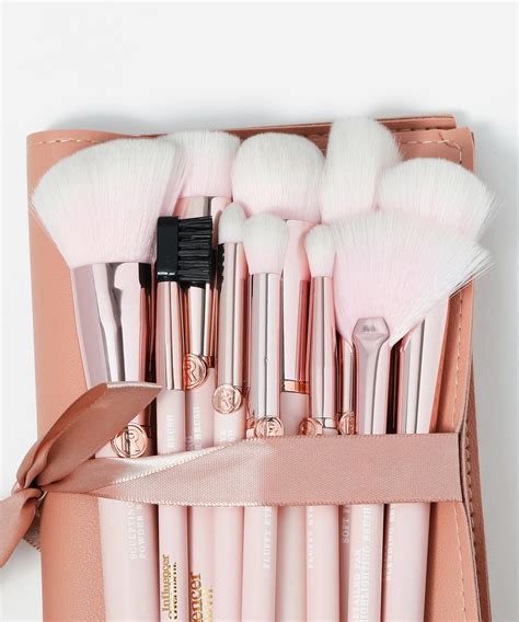 Revolution Pro Revolution Pro X Influencer Overnight Full Beat Brush ...