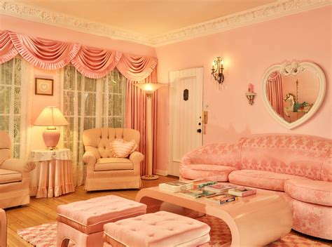 Inside a Completley Pink, Vintage Barbie-Inspired Los Angeles Apartment