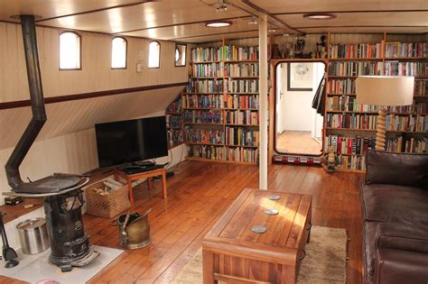 interior of barge Barge Interior, Boat House Interior, Interior Design, Narrowboat Interiors ...