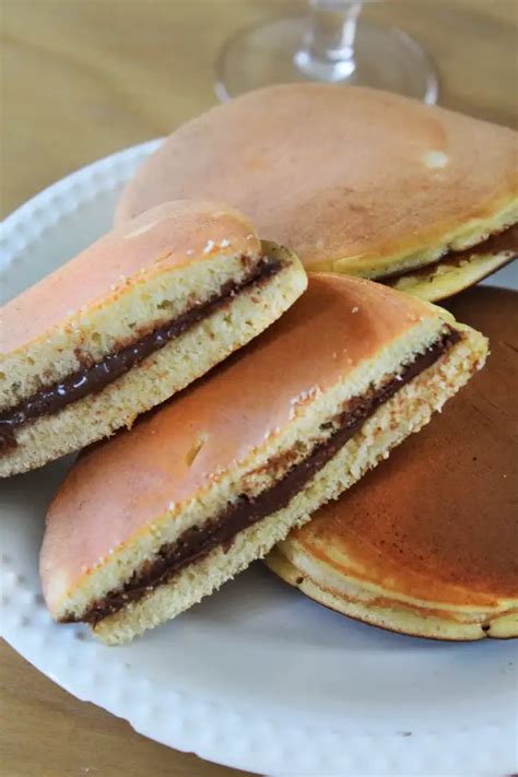 Dorayaki pancakes, a japanese filled pancakes recipe - HORNO MX