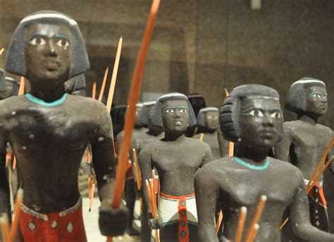 What to visit in Egypt: Nubian archers ( Egyptian museum )