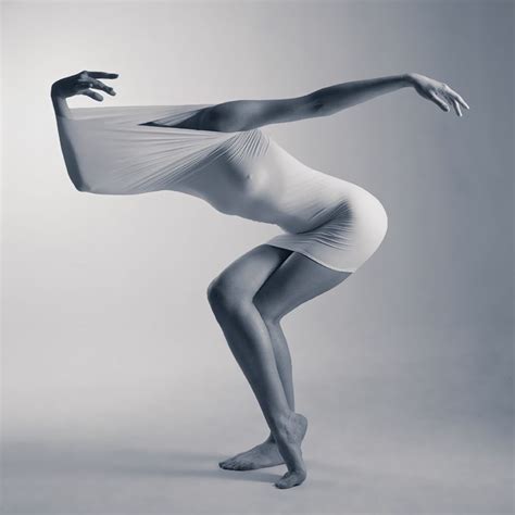 Sculptor Tries Photographing Dancers, And The Result Is Mindblowing (133 Pics)