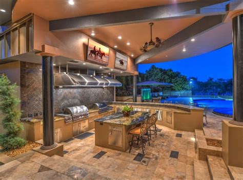 30 Amazing Outdoor Kitchen Ideas Your Guests Will Go Crazy For 2018 | Outdoor kitchen design ...