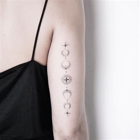 moon phase for lovely giulia. +++ @reh.ink Circle Tattoos, Spine ...