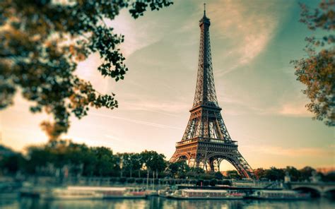 Eiffel Tower Desktop Wallpapers - Top Free Eiffel Tower Desktop ...