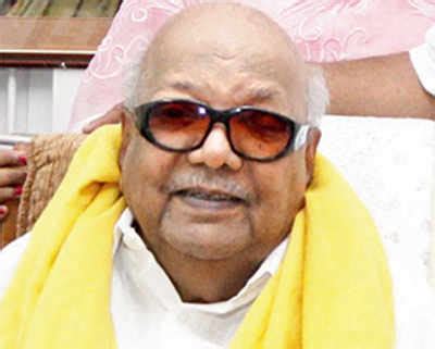 Karunanidhi suspends son Alagiri from DMK