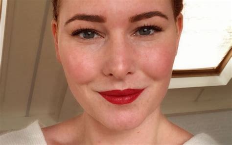 Timeless Lipstick Shades for Mature Women