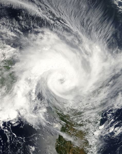 File:Tropical Cyclone Elita 2004.jpg - Wikipedia, the free encyclopedia