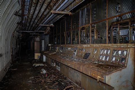 Deep underground inside a NATO commad bunker [6000x4000] [OC] : r ...