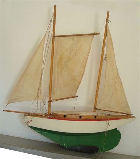 Voilier de Bassin Sailboat Yacht, Yacht Boat, Yacht Model, Model Boats, Boat Building, Chad ...