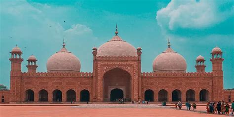 Badshahi Mosque - History Of Pakistan