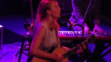 Lissie - "Everywhere I Go" (Live in Cambridge) - YouTube