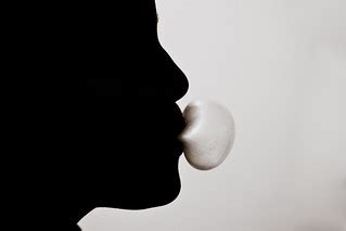 Bubble gum | Hernán Piñera | Flickr
