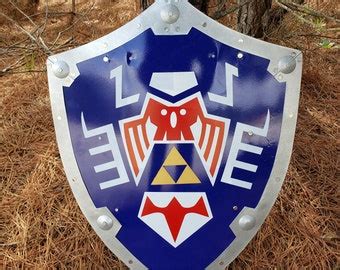 Hylian shield replica | Etsy