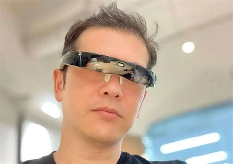 ViXion01 smart glasses can reduce your eye strain
