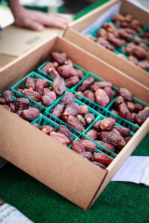 Medjool Dates 101: Dates Fruit Recipes, Nutrition, and More!