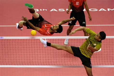 Sports Spotlight: The Acrobatic Awesomeness of Sepak Takraw – The Roar ...