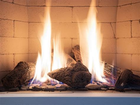 Why Gas Fireplaces Have a Blue Flame (& Can It Be Changed)? – Fireplace ...