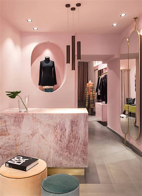 Clothing Store Interior, Clothing Store Design, Store Design Boutique, Boutique Counter Design ...