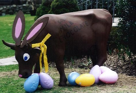 File:Gladys as a Chocolate Easter Bunny.jpg - Wikimedia Commons
