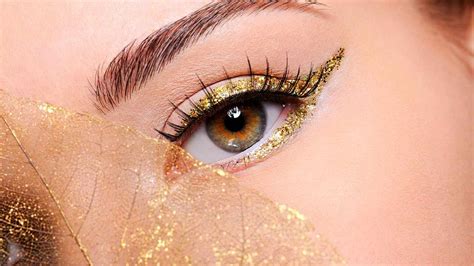 How To Use Gold Eyeliner