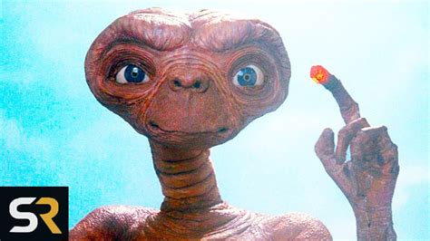 15 Easter Eggs In E.T.’s Reunion You Might Have Missed - YouTube