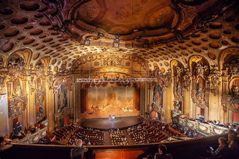 Los Angeles Theatre - Historic Theatre Photography