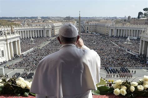Pope denounces terrorism in Easter Mass amid tight Vatican security | krem.com