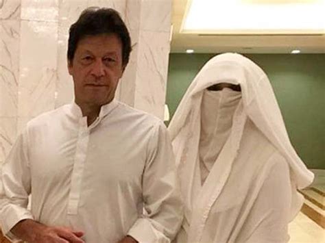 Imran Khan, Bushra Maneka photographed together following Umrah