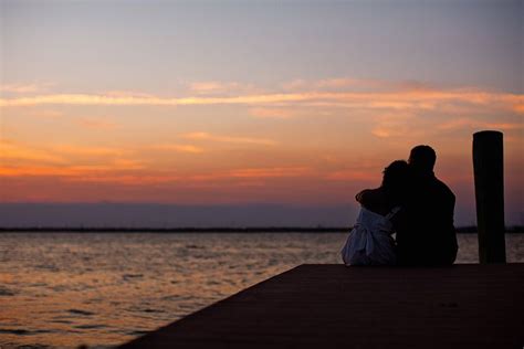 Gallery For > Sunset Pictures With Couples | Sunset pictures, Sunset, Beach photography