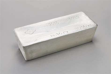 Silver Ingot | Business | Sumitomo Metal Mining Co., Ltd.