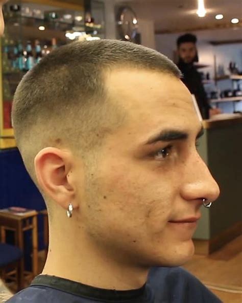 Buzz Cut Hairstyle Number 3 On Top With Skin Fade - VIDEO | Cortes de ...