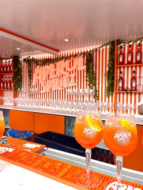 aperol spritz bar | Aperol spritz, Aperol, Spritz