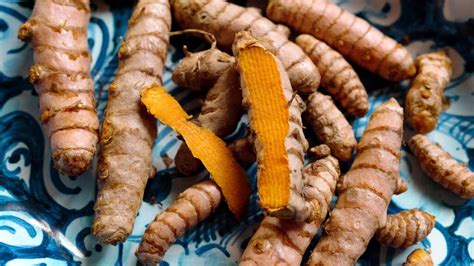 Turmeric for cholesterol: Effects and other health benefits