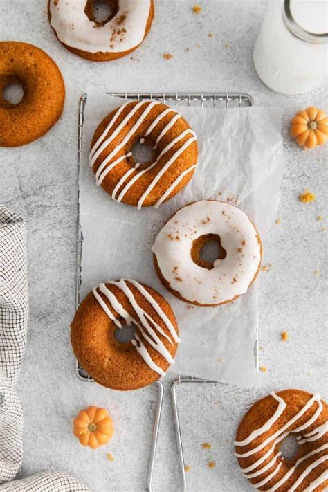 Pumpkin Spice Donuts | Everyday Family Cooking